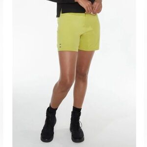 NWT Machines for Freedom The Key Short 5.5” Size 29 Citronelle